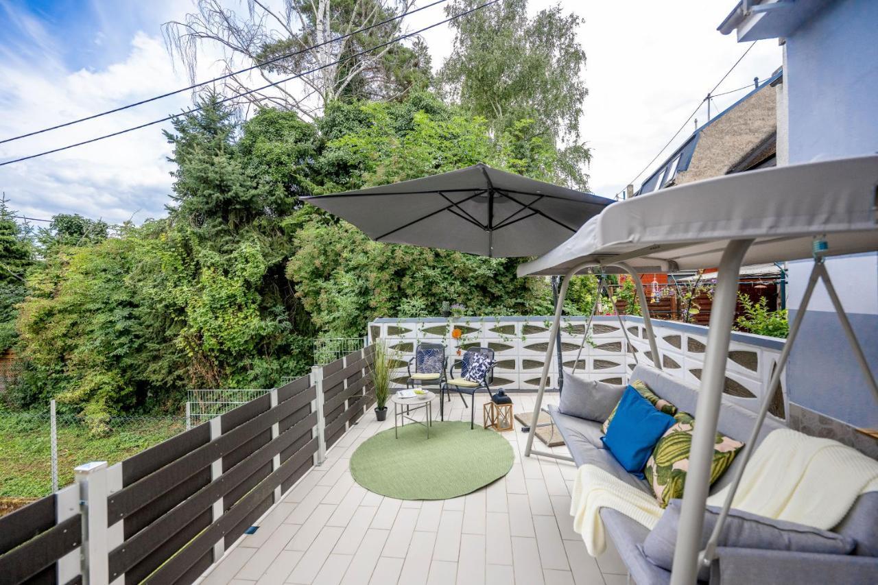Wohlfuehlwohnung Mit 25 Qm Terrasse, Netflix Coblenza Exterior foto